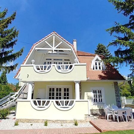 Balaton Apartman Fuered Balatonfured Ngoại thất bức ảnh