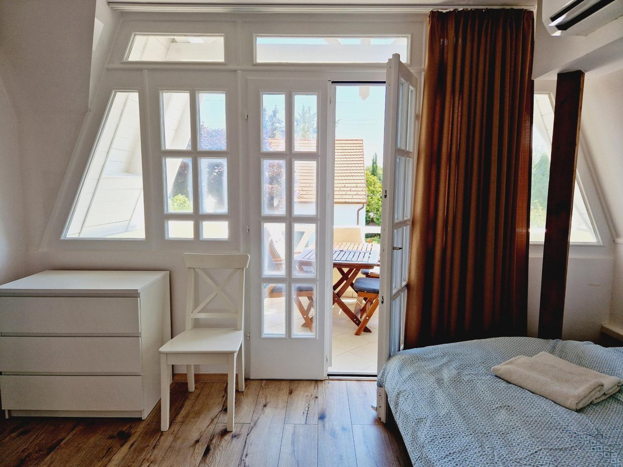 Balaton Apartman Fuered Balatonfured Ngoại thất bức ảnh
